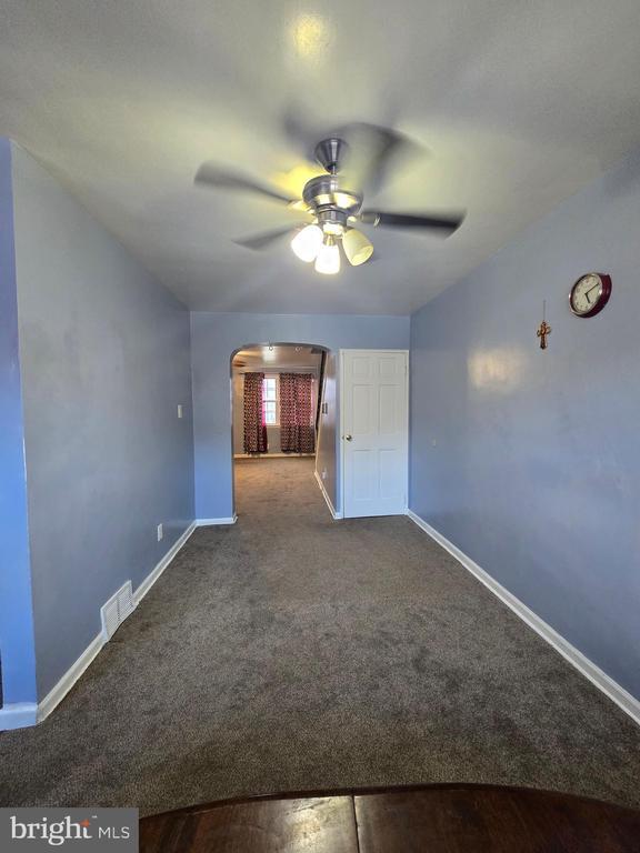 Building Photo - 8729 Ditman St