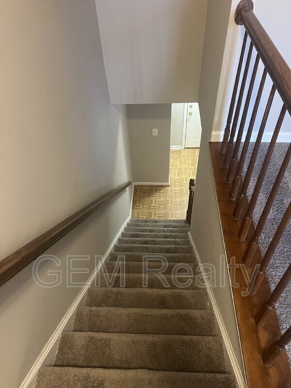 Building Photo - 2214 Hamway Dr
