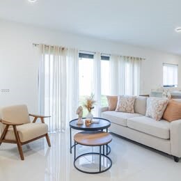 Building Photo - 1184 NW 2nd Ln