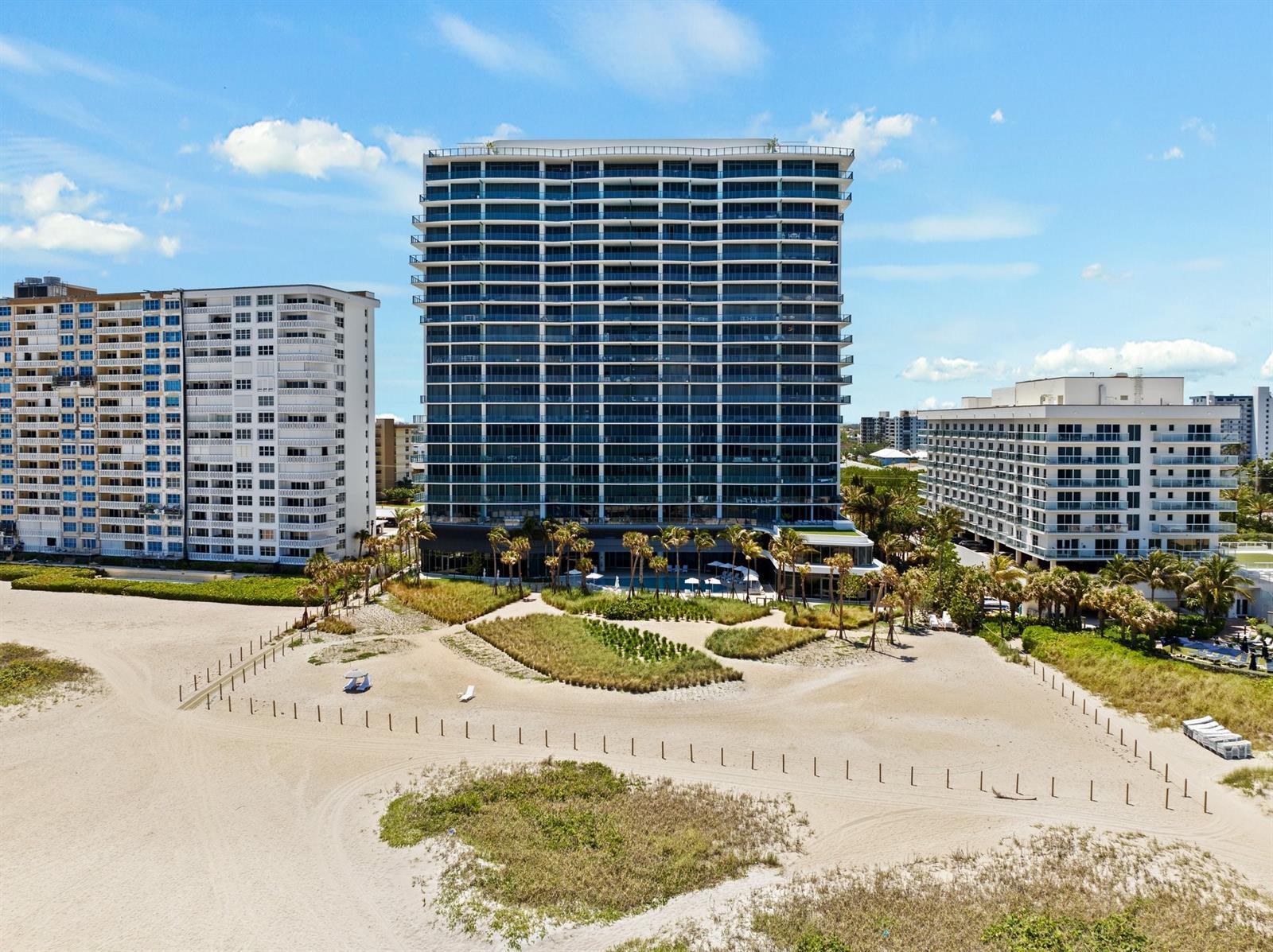 Building Photo - 1116 N Ocean Blvd