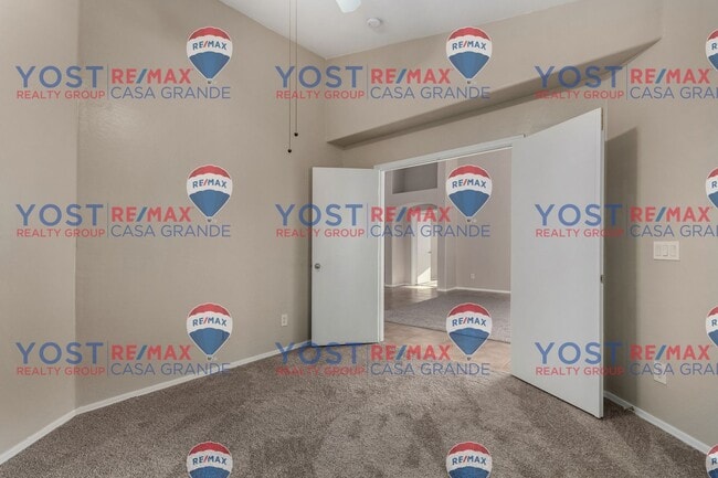 Building Photo - Charming home in McCartney Center!