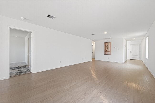 Building Photo - 6269 Alder Crk Dr