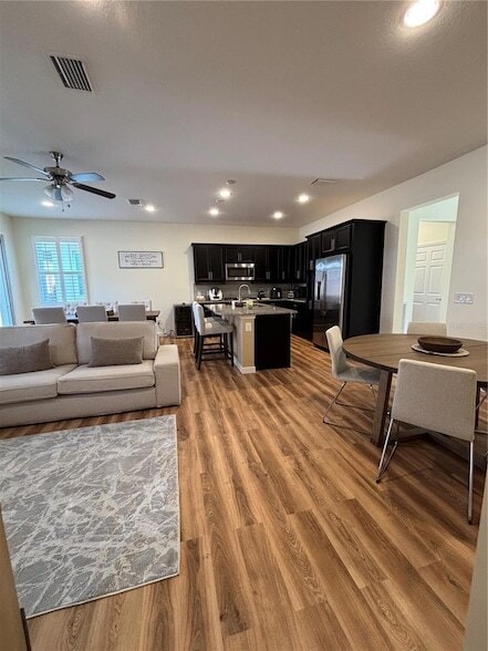 Building Photo - 5235 NW 33rd Pl