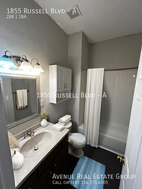 Building Photo - 1855 Russell Blvd