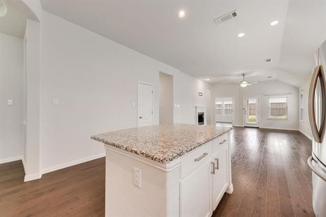 Building Photo - 1560 Seminole Dr