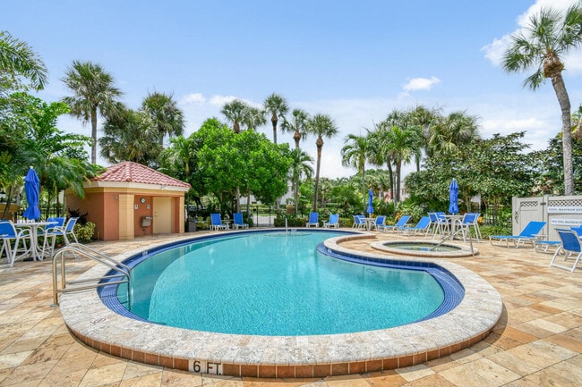 Building Photo - 28 Uno Lago Dr