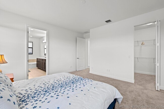 Building Photo - 16462 Sea Turtle Pl