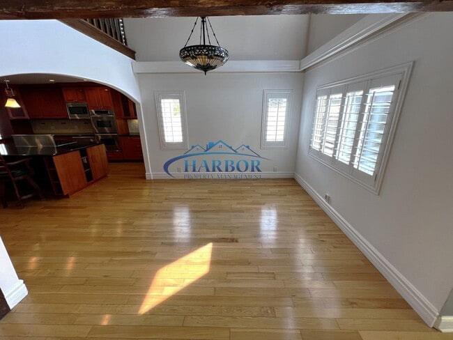 Building Photo - Beautiful 4-Bedroom Home with Canyon Views...