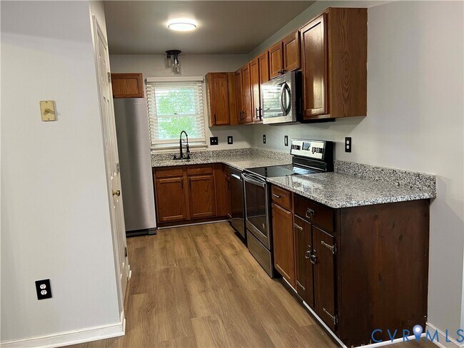 Building Photo - 1020 Telegraph Station Ln