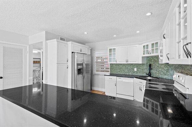 Building Photo - 3791 NW 84th Ave