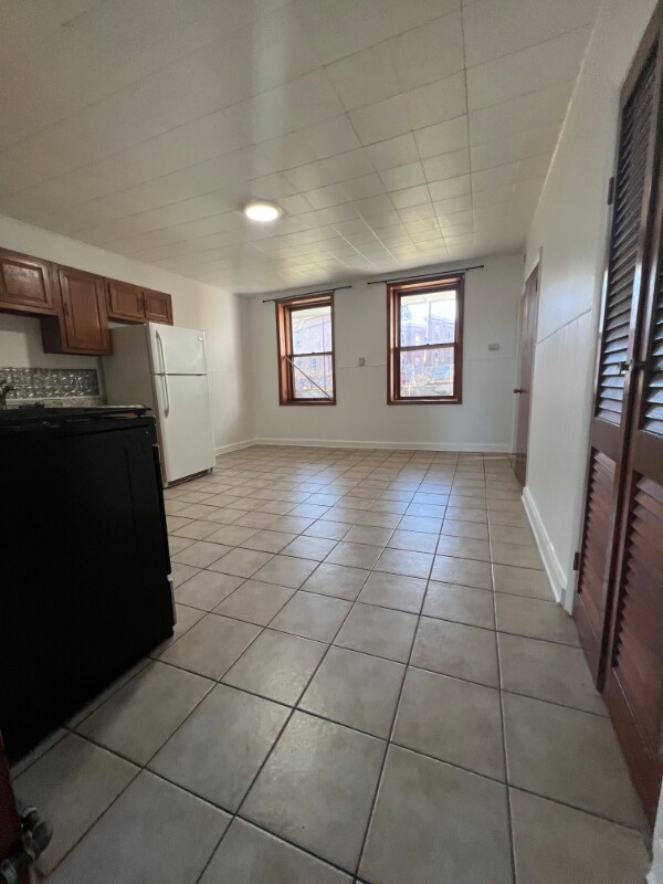 Building Photo - 29 Harmony St