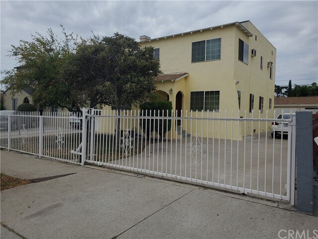 Building Photo - 1309 S Woods Ave