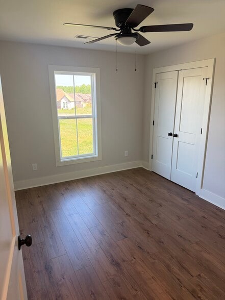 Building Photo - 30 Tower Ct