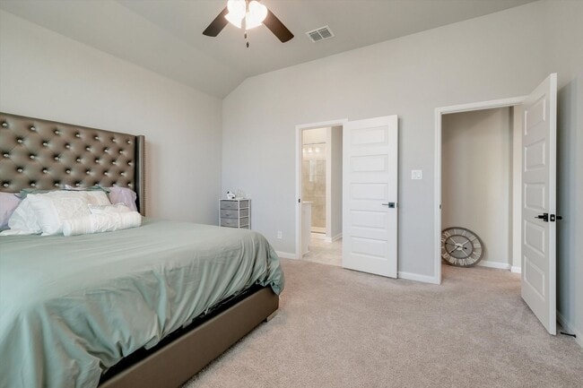 Building Photo - Bright & Charming Fantine Fields Home