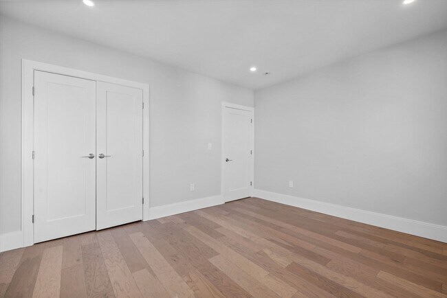 Building Photo - 39 Bonner Ave