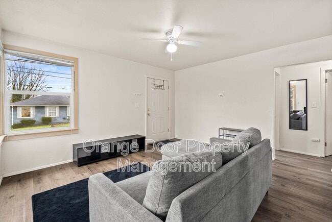 Building Photo - 51 S Arizona Ave