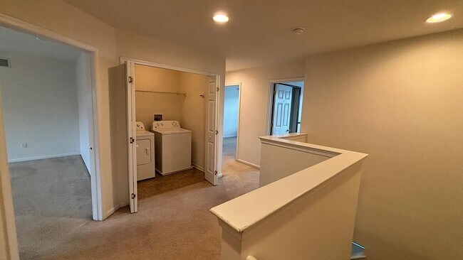 Building Photo - 1161 Tudor Dr