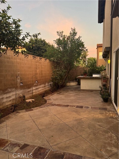 Building Photo - 41 Modesto