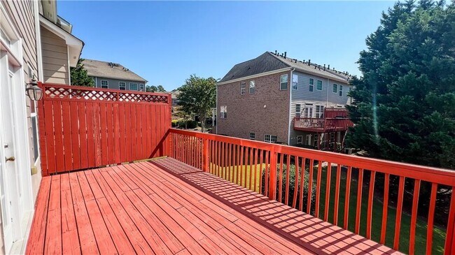Building Photo - 11065 Brunson Dr