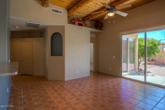 Building Photo - 7658 E Chase Park Loop