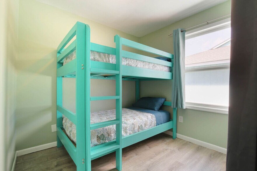 Building Photo - 608 Carolina Beach Ave S