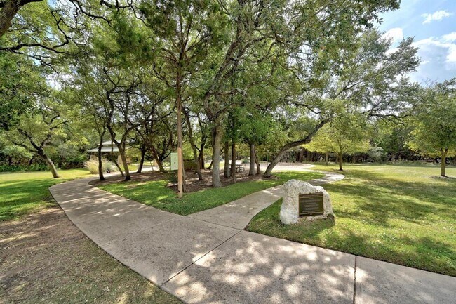 Building Photo - 12329 Mesa Verde Dr