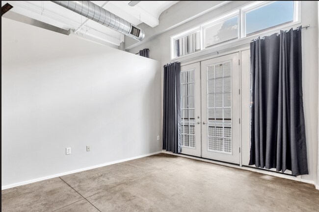 Building Photo - Downtown St. Louis Condo for Rent - Meridian Building