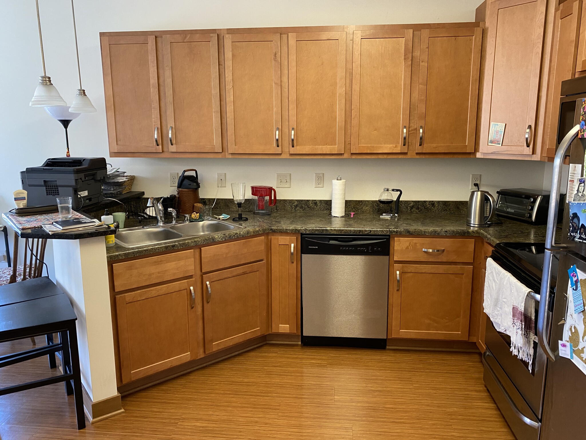 Building Photo - 1917 Monroe St