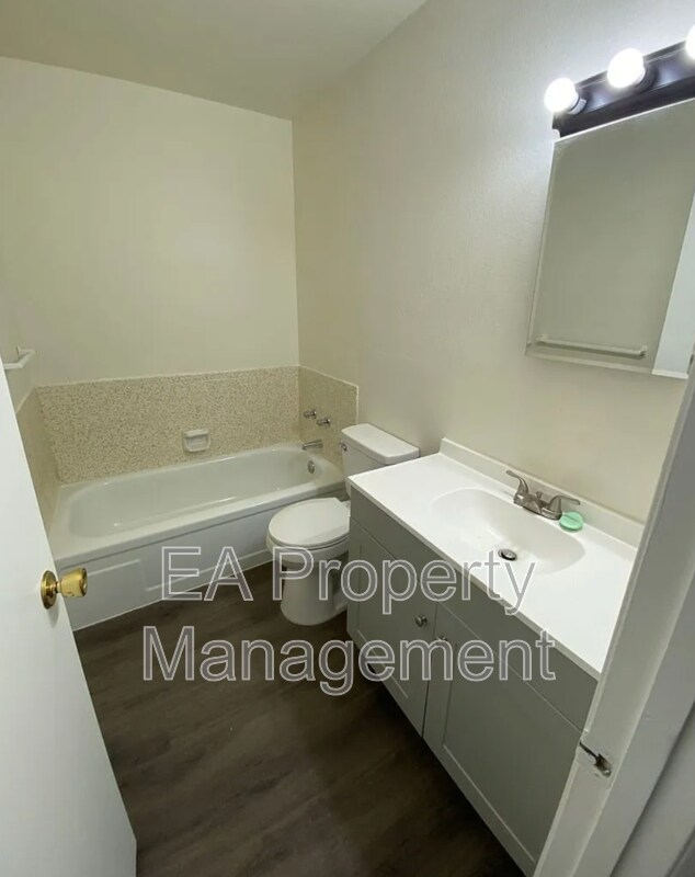 Building Photo - 12912 Marva Pl SE