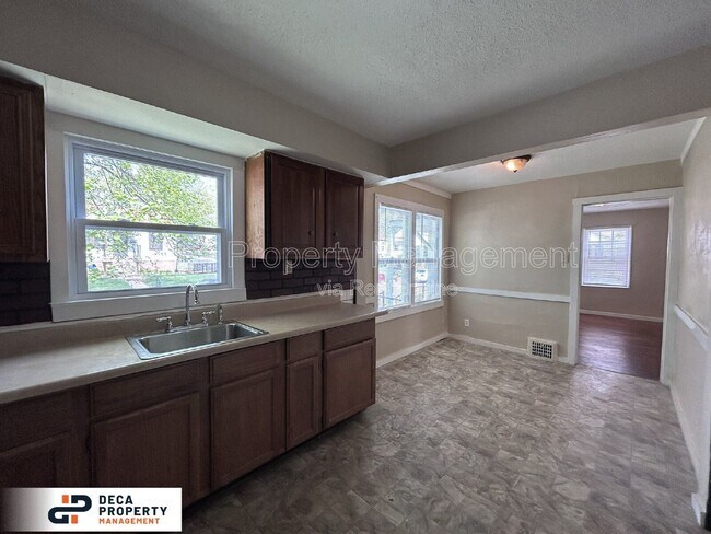 Building Photo - 5318 Winslow Dr