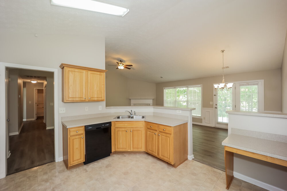 Building Photo - 109 Alessie Dr