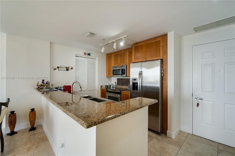 Building Photo - 55 Merrick Way