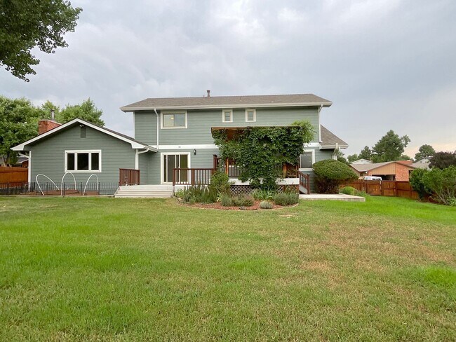 Building Photo - 4 Bedroom Home Available Near S Academy Bl...