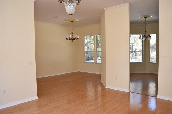 Building Photo - 2406 SW 98 Dr