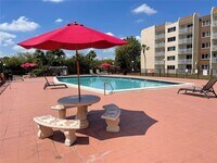 Building Photo - 6930 Miami Gardens Dr