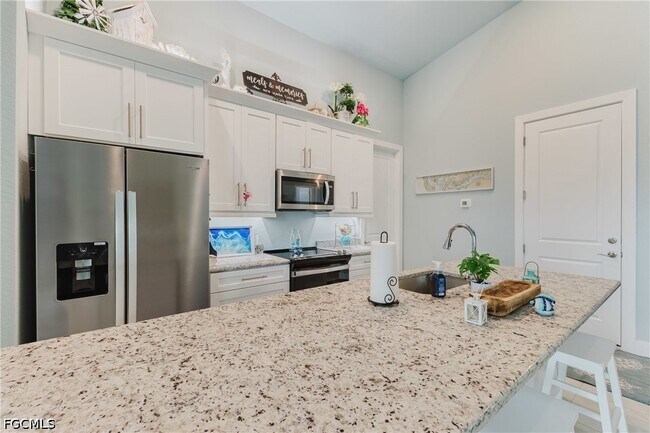 Building Photo - 5310 Cocoa Ct