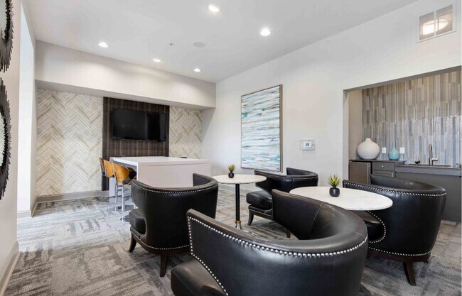 Building Photo - 8601 Lenten Rose Ct