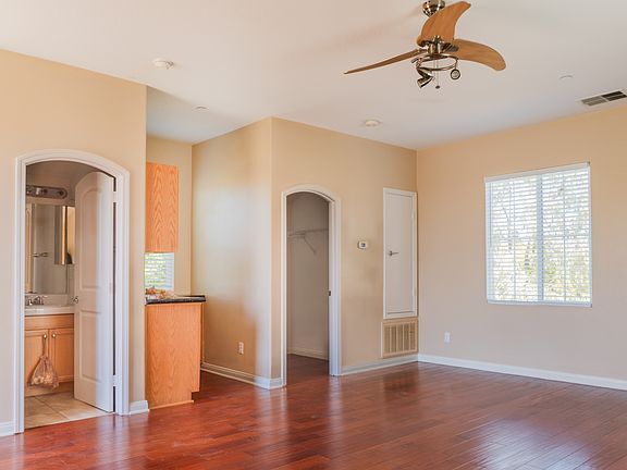 Building Photo - 329 Kiawah River Dr