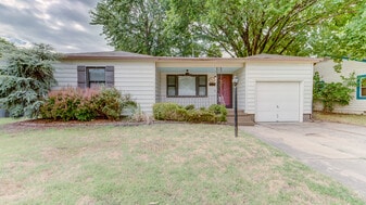 Building Photo - 56 E 52nd St