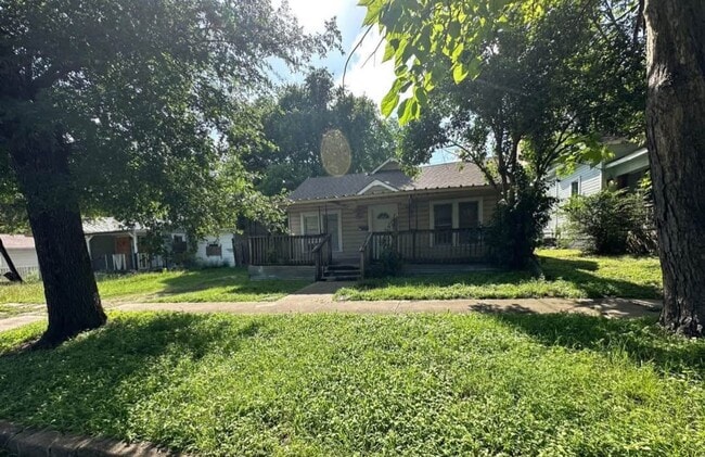 Primary Photo - Cozy 3 bedroom house