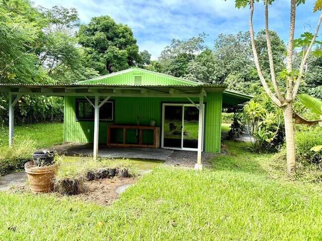 Building Photo - 15-2725-2725 Oopu St