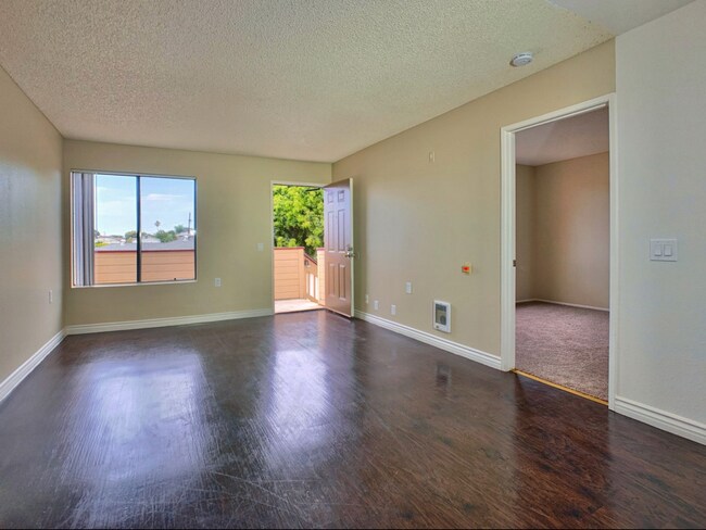 Building Photo - Senior property 55+