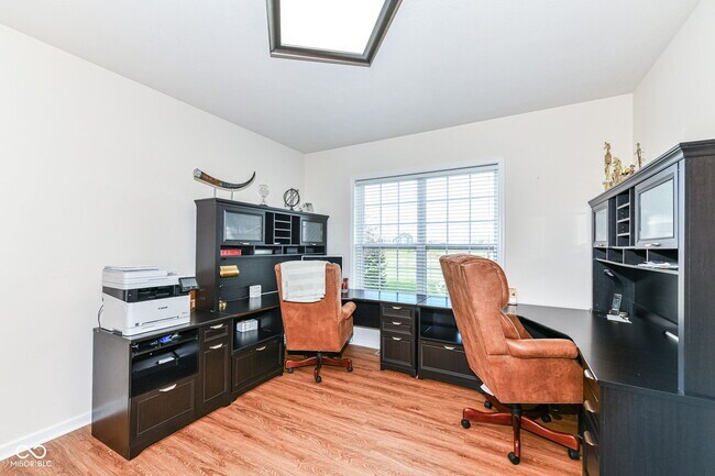 Building Photo - 6252 Sugar Maple Dr
