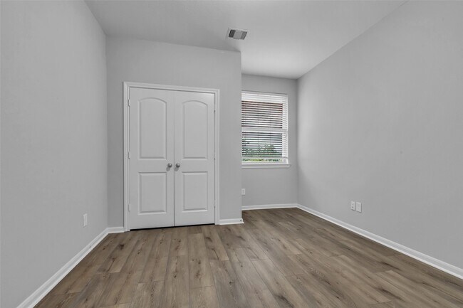 Building Photo - 167 Axlewood Ct