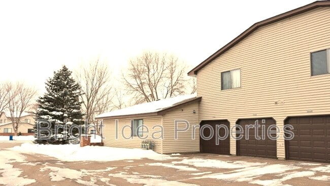 Building Photo - 5655 Brandlwood Ct