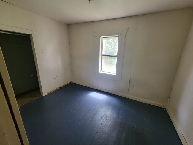 Building Photo - 1290 Henson Ln