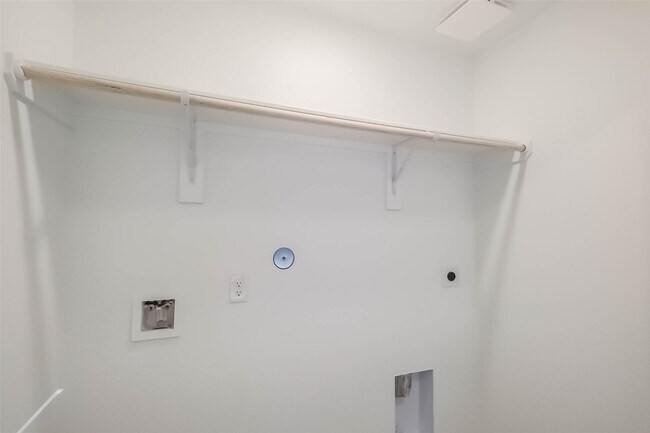 Building Photo - 6514 Linden Leaf Dr