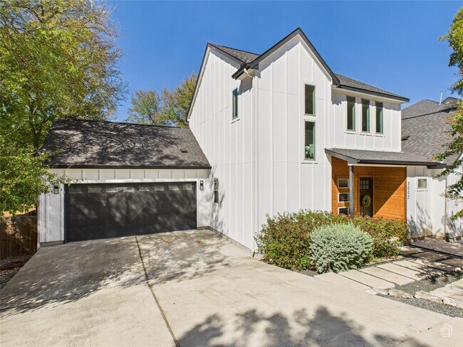 Building Photo - 3002 Sunridge Dr