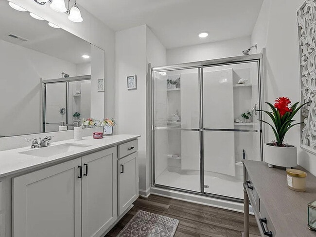 Building Photo - Earn Wealth While Leasing - Like a Homeown...