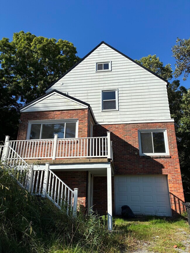 Building Photo - 4015 Gibsonia Rd